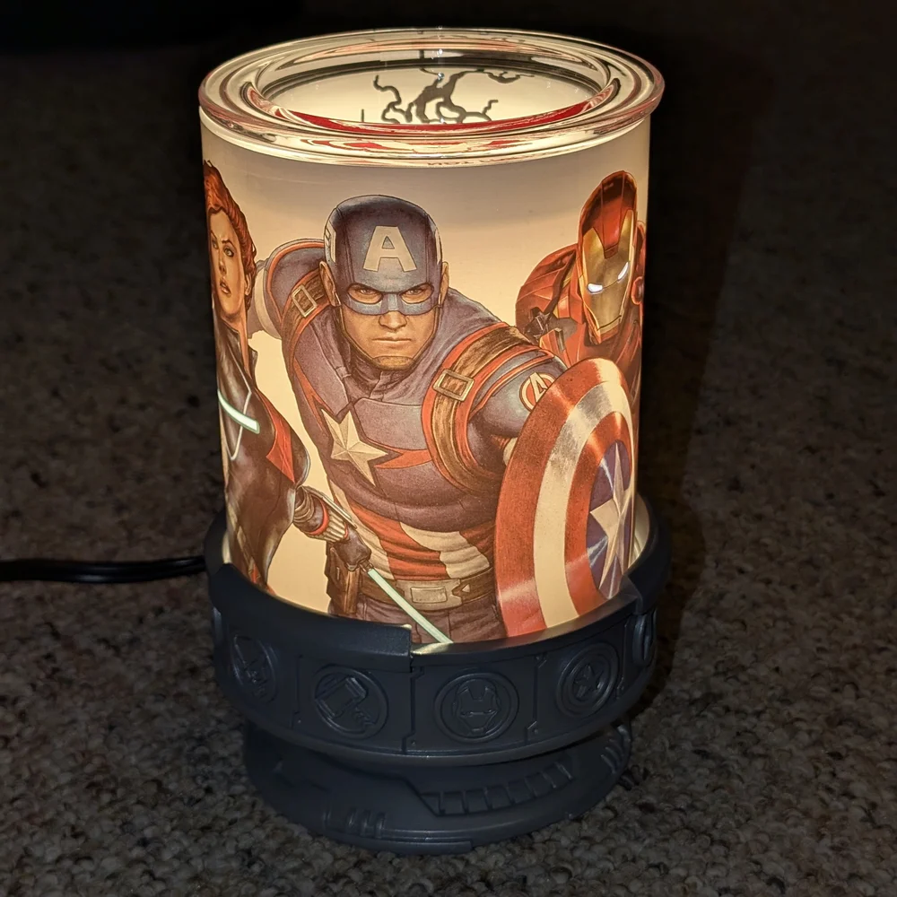 NIB Scentsy Marvel Captain America Avengers Electric Candle Warmer Iron Man